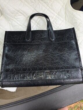 Michael Kors Gigi large embossed tote